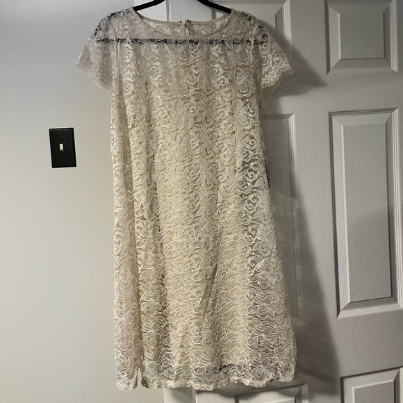 Marina Dresses Gold Lace Dress - Picture 1 of 4